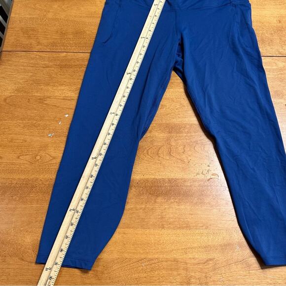 Under Armour Women’s Compression Leggings Size Large L Blue Athletic Gym Workout - Picture 8 of 10